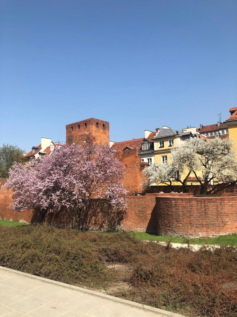 Designers Apartment In The Old Town Варшава Екстериор снимка